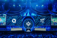 LPL总决赛TES战队争冠关键：选手状态与团队战术对决一号种子争夺